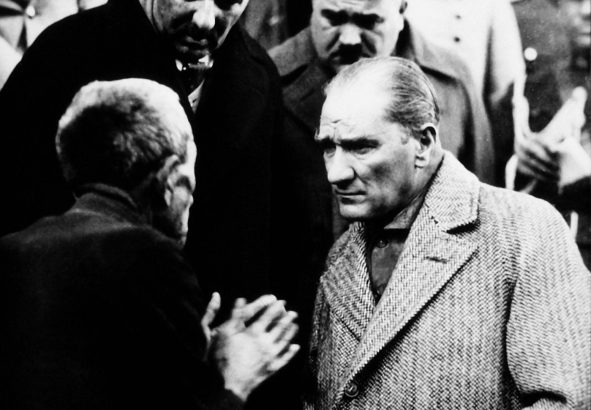 Atatürk'ün biyografisi kısaca