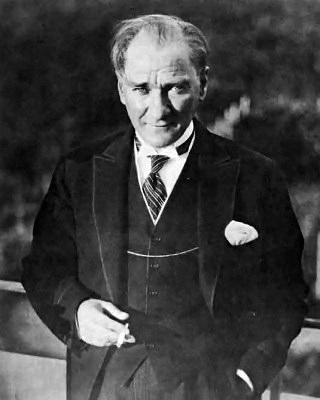 Atatürkün okuduğu okulların isimleri