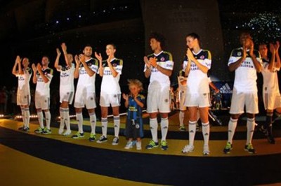 Fenerbahçe 2012-2013 yeni formaları resimleri