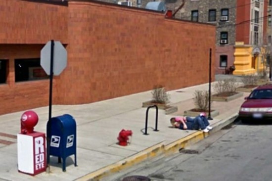 Google Sokak Görünümü Streetwiev Kamerasına Takılan ilginç Görüntüler