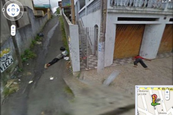 Google Sokak Görünümü Streetwiev Kamerasına Takılan ilginç Görüntüler