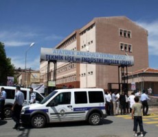 Ümraniye Atatürk Anadolu lisesi güvenlik görevlisini vurdular