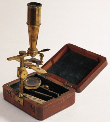 ilk mikroskop